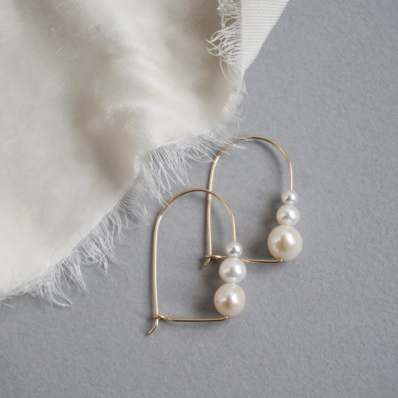 天然正圓淡水珍珠耳環 注金耳環 14Kgf -Dome Gradient  earrings - 耳環/耳夾/耳骨夾 - 珍珠 白色