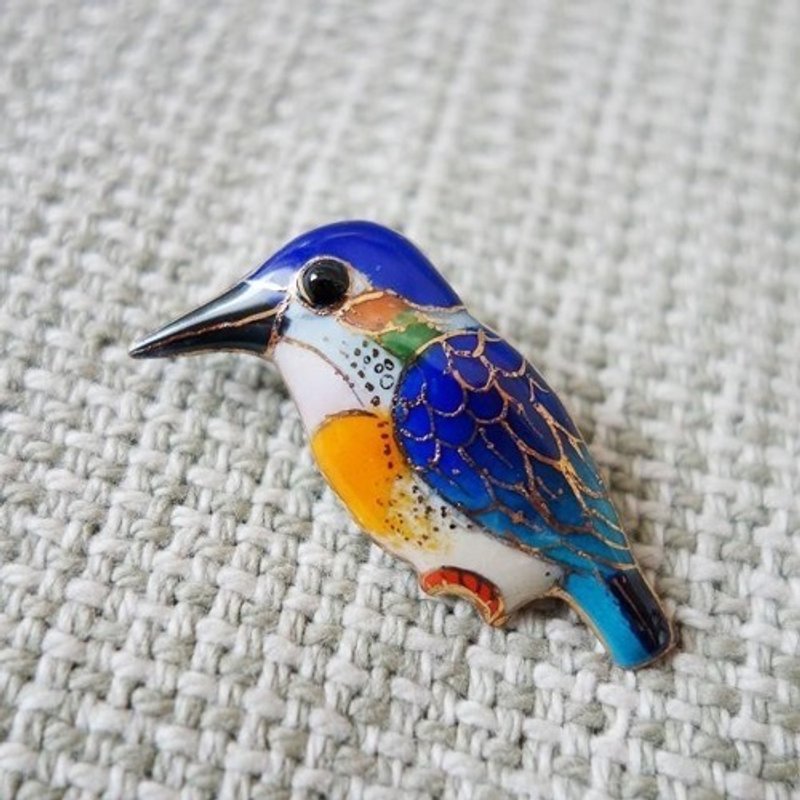 カワセミの七宝焼ピンブローチ - 徽章/別針 - 其他金屬 藍色