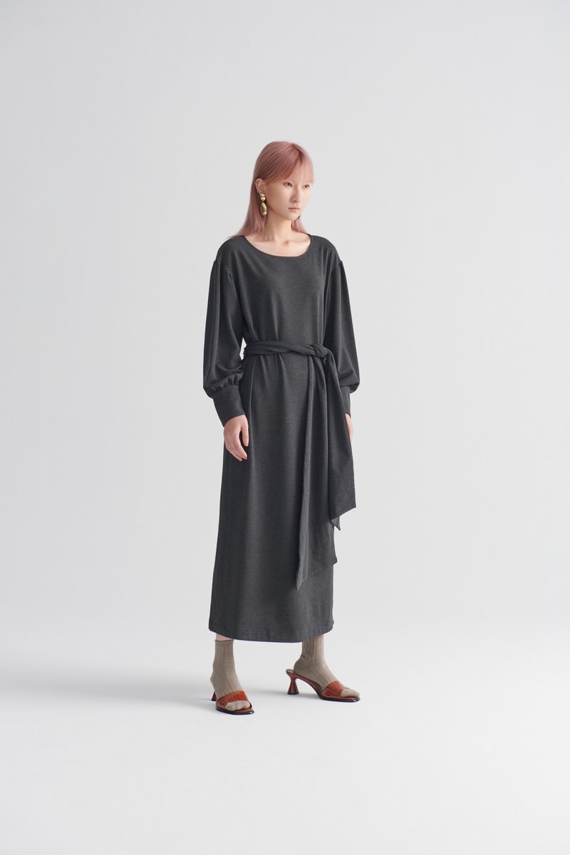 Shan Yong 深灰毛料針織落肩輪廓洋裝 - 洋裝/連身裙 - 羊毛 