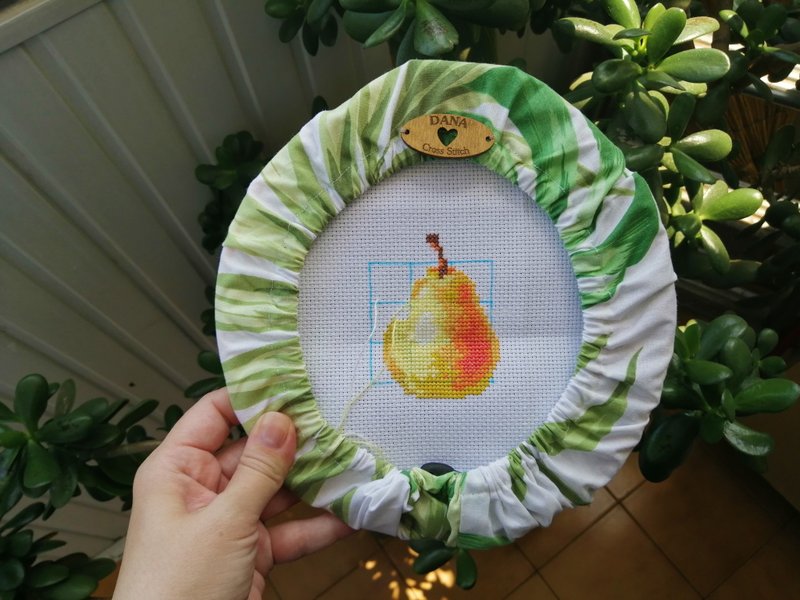 十字繡 Cross stitch hoop Grime guard with name embroidery cross stitch kit 刺绣 - อื่นๆ - วัสดุอื่นๆ หลากหลายสี