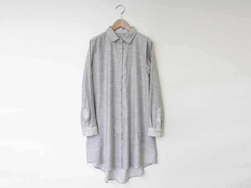 Rayon mixed satin loom shirt one piece light gray 8614-04006-94 - ชุดเดรส - ผ้าฝ้าย/ผ้าลินิน สีเทา