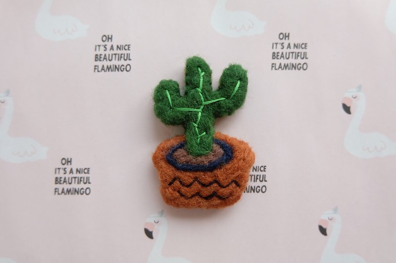 sleeping original handmade skinny cactus [flamingo on cactus and pineapple] brooch - Brooches - Wool Green