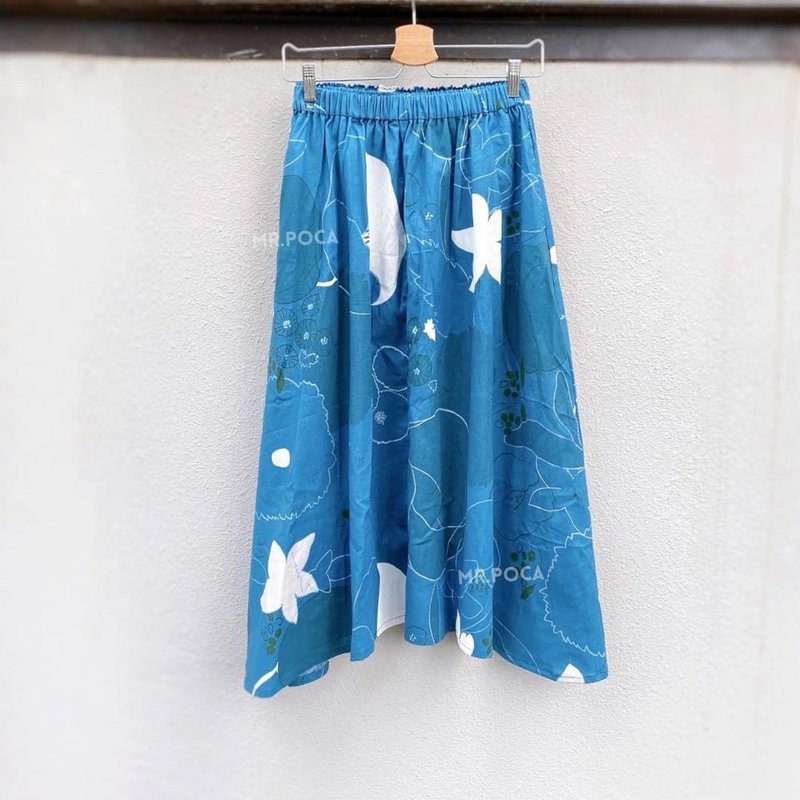 Ito Waltz Blue - Adult Skirt Plus - กระโปรง - ผ้าฝ้าย/ผ้าลินิน สีน้ำเงิน