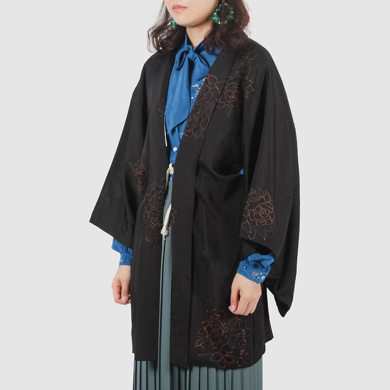 [Egg plant ancient] coil flower print vintage kimono feather weaving - Women's Casual & Functional Jackets - Polyester Black