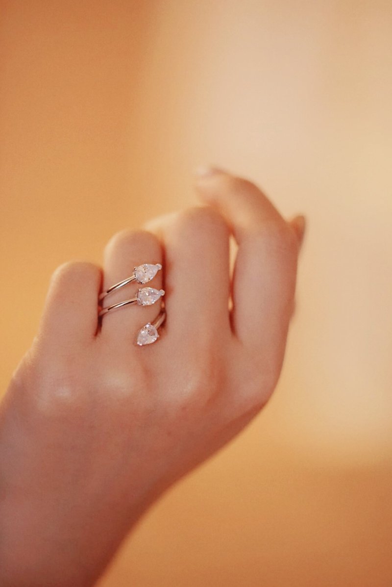 Sparkle Flowers Collection sterling silver gold-plated ring - แหวนทั่วไป - เงินแท้ สีเงิน