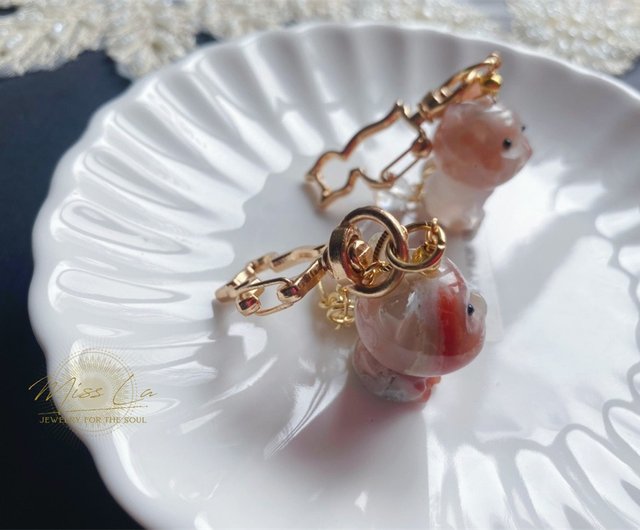 販売中】桜瑪瑙 黒曜石 猫 かわいい キーホルダー ペンダント