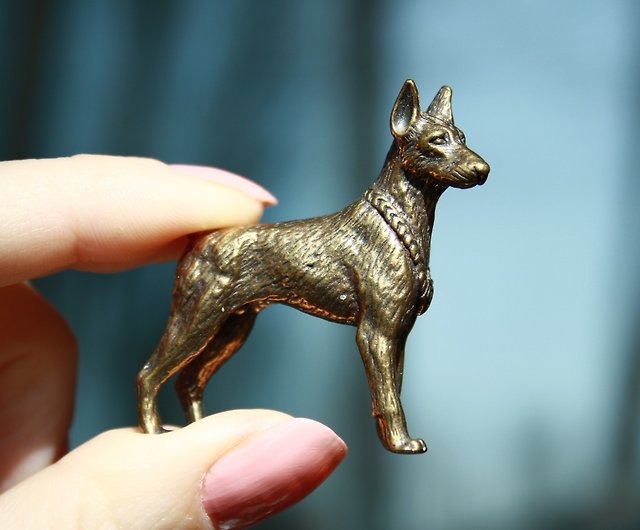 ドーベルマン犬犬-真鍮、金属製の置物のミニチュア小像 - ショップ ArtBronze 置物 - Pinkoi