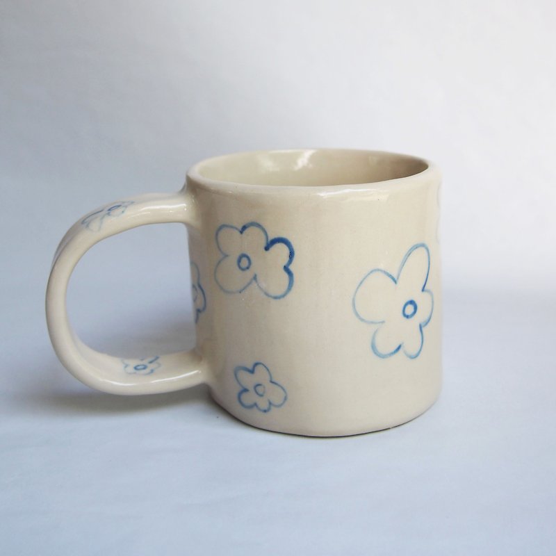 Still bloom ceramic handmade - Mugs - Pottery 