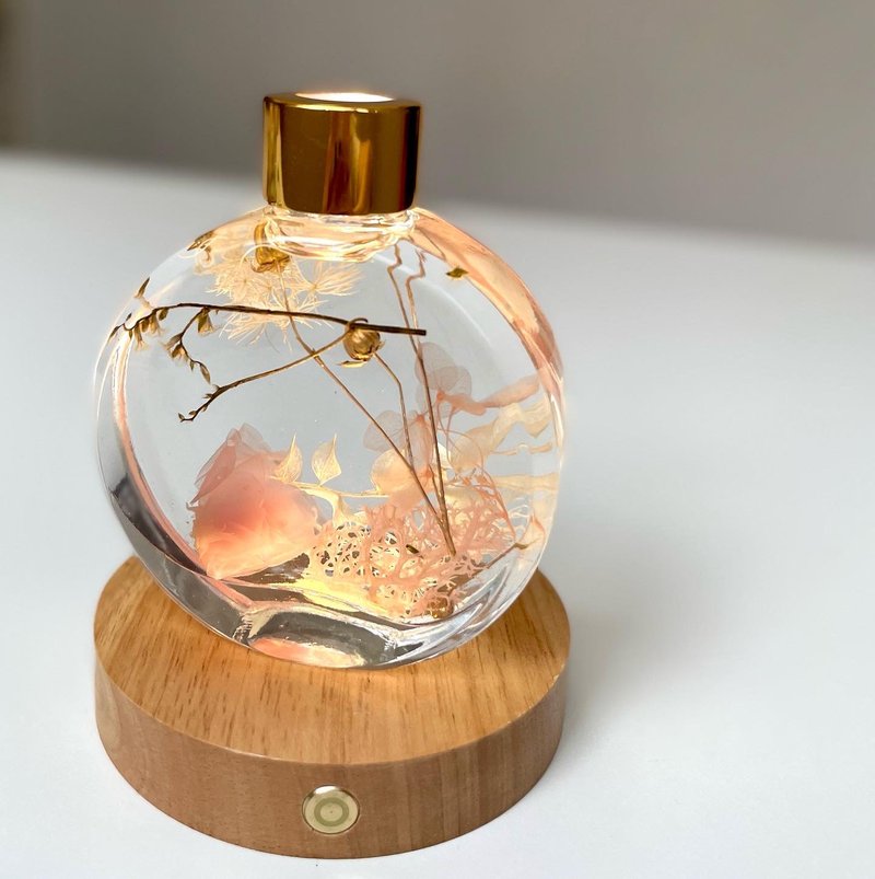 Floating flower diffuser bottle pink citrus aroma aromatherapy fragrance perfume floating flower immortal flower - จัดดอกไม้/ต้นไม้ - พืช/ดอกไม้ สึชมพู