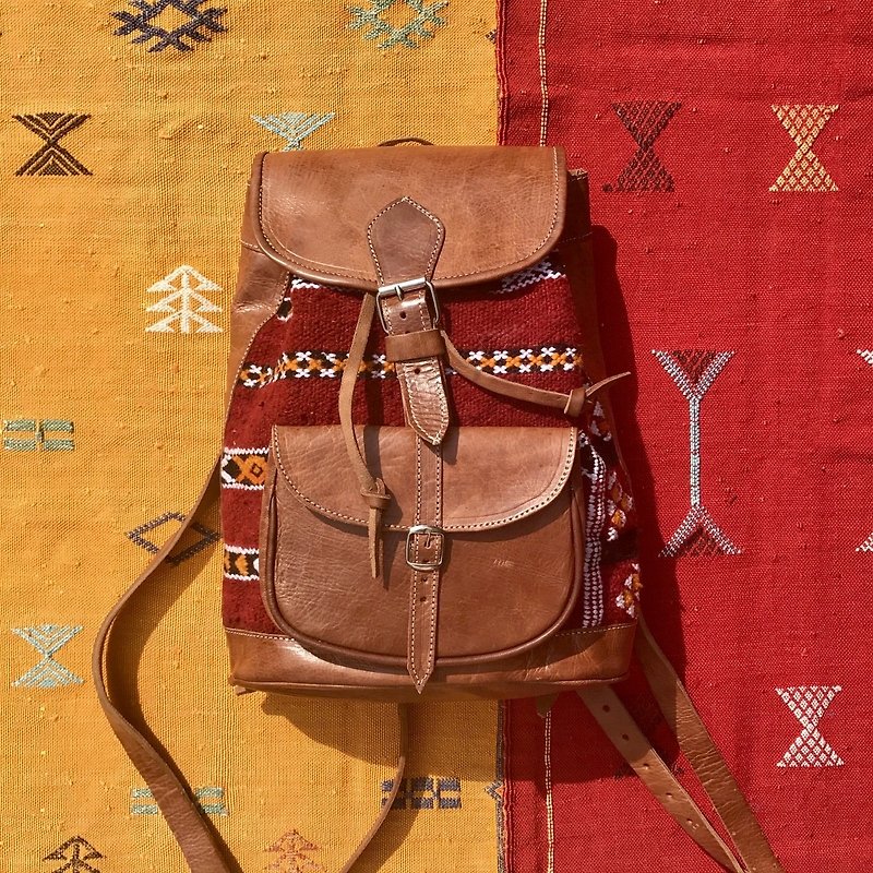 Moroccan Amazigh Kilim Backpack  - กระเป๋าเป้สะพายหลัง - หนังแท้ สีนำ้ตาล