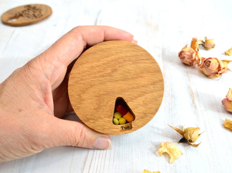7 Grid Wooden Pill Box, One Week Pill Holder, Organize Storage Pill Container - กล่องเก็บของ - ไม้ หลากหลายสี