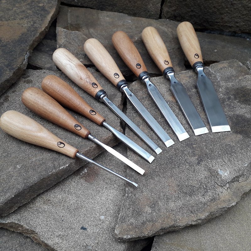 Forged hand flat chisel. Wood carving tools. - 零件/散裝材料/工具 - 其他金屬 