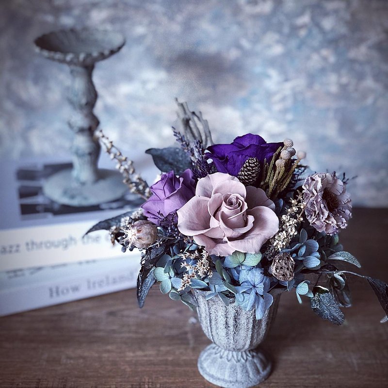 不凋花復古鐵花器/宅配限雙北地區,跨縣市需自取 - 乾燥花/永生花 - 其他材質 