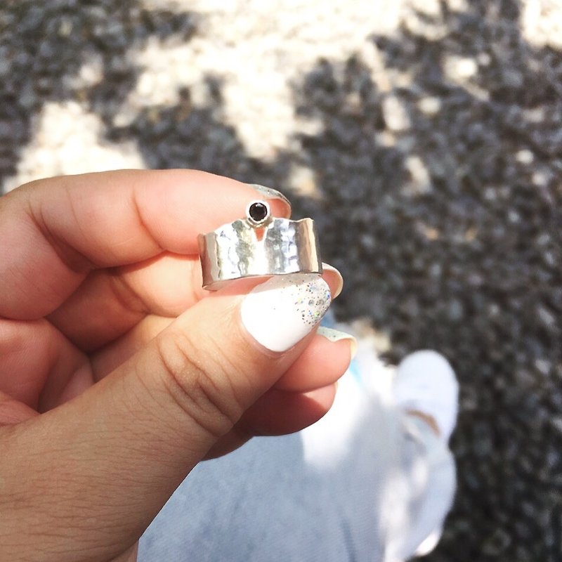 MIH Metalworking Jewelry | Be Still sterling silver ring - แหวนทั่วไป - โลหะ สีเงิน