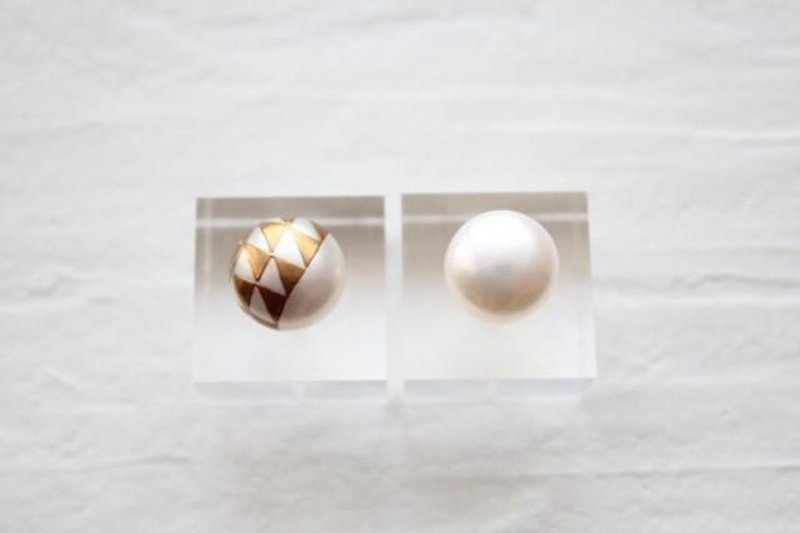 MAKIE pearl earring / Japanese pattern _ scale pattern - Earrings & Clip-ons - Other Metals 