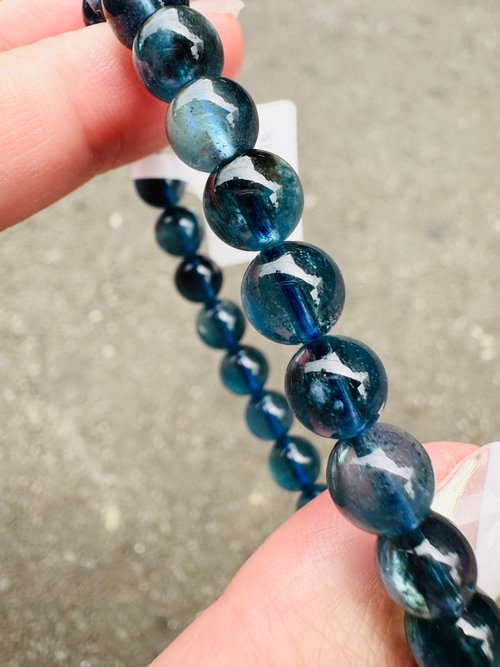 天然デビルアクアマリン 7mm 14.16g メタリック光沢 瞑想