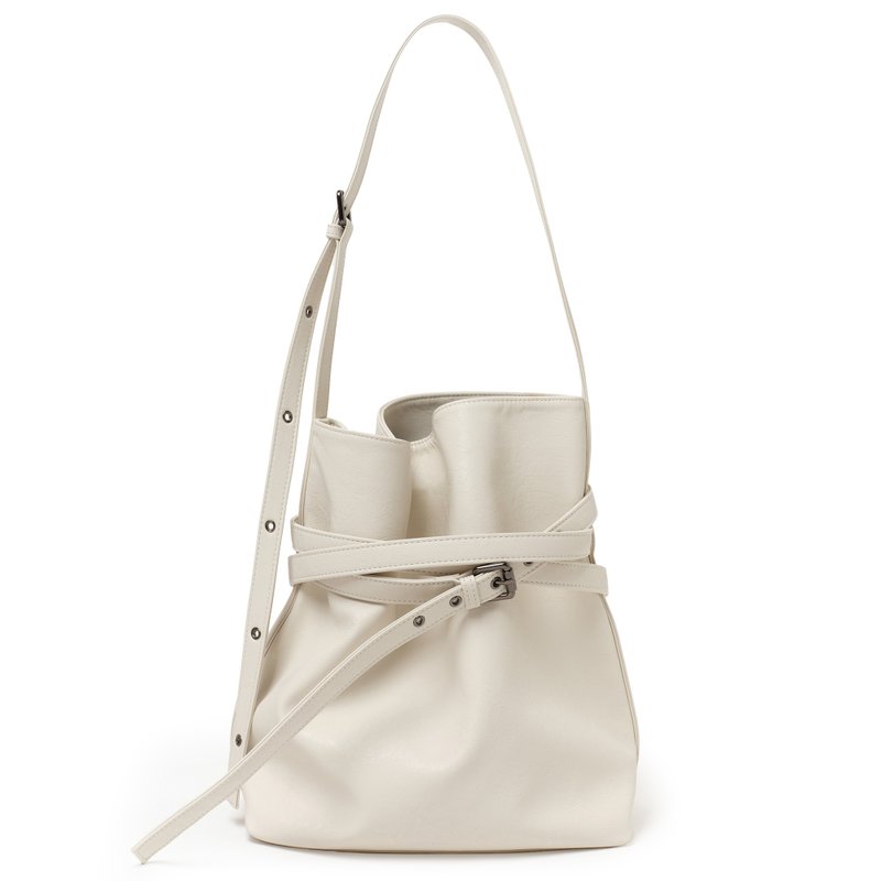 【2024春夏新品】Belt Bucket Bag M - Nappa Ivory - 側背包/斜背包 - 人造皮革 白色