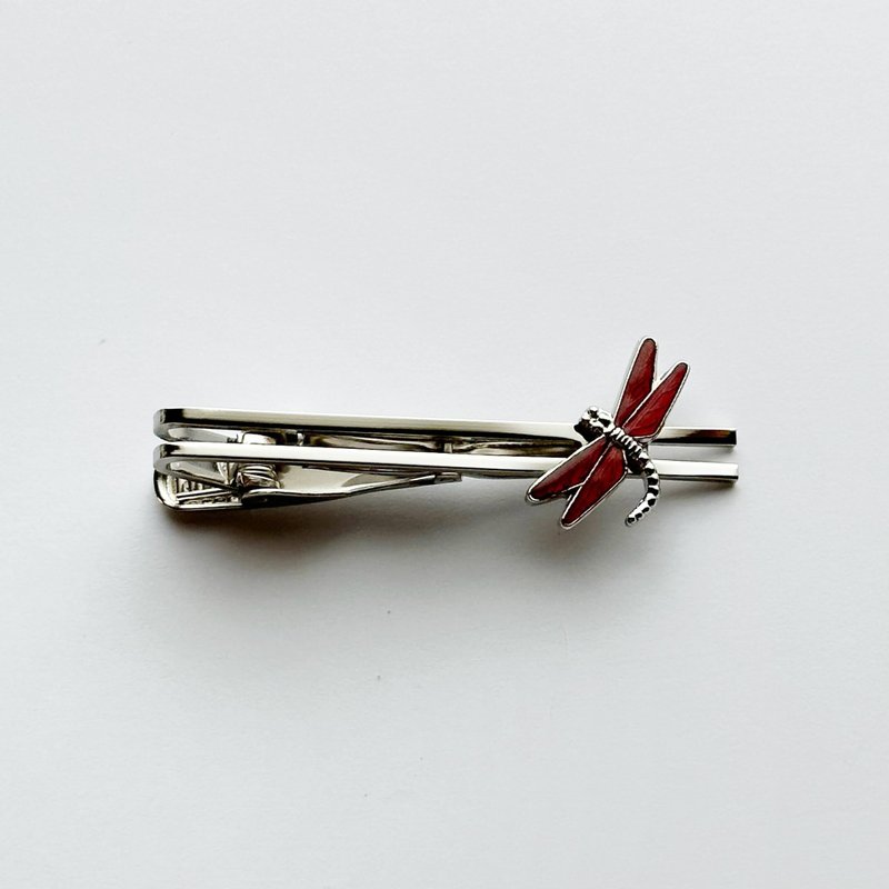 Dragonfly [Akane Red] Cloisonne tie pin Red copper metal cloisonne - เนคไท/ที่หนีบเนคไท - แก้ว สีแดง