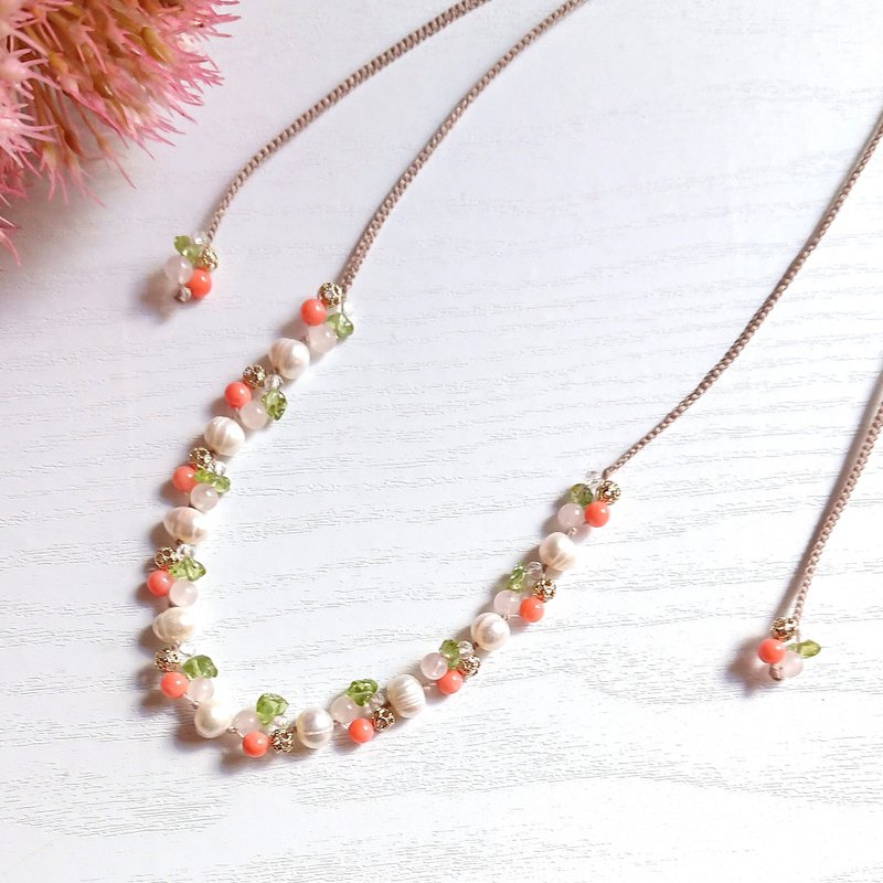 Coral, pearls and natural stones Free size necklace - สร้อยคอ - เครื่องประดับพลอย หลากหลายสี