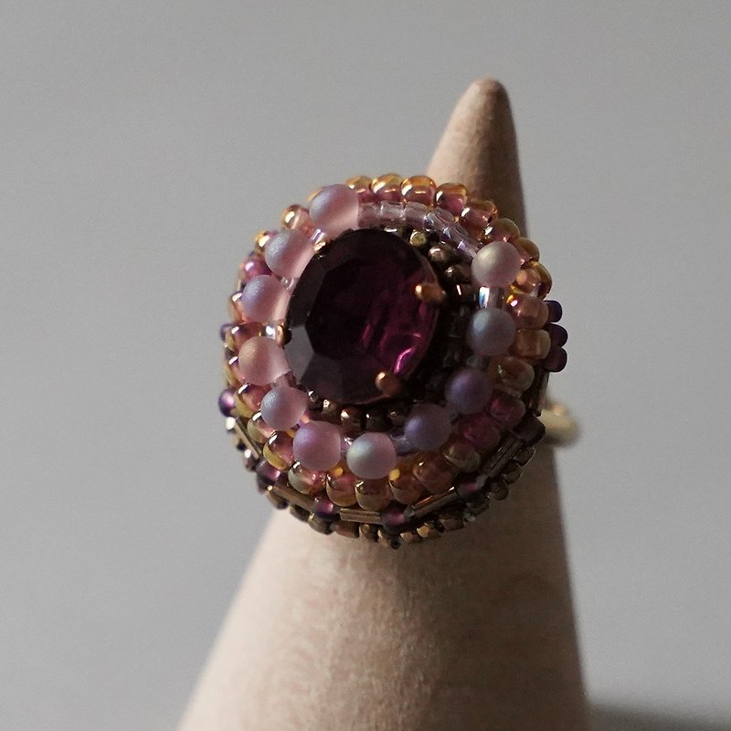 Can also be used as a scarf ring Chatty Ring 198 Free size Beaded embroidered ring Purple Bijou Large ring - General Rings - Glass Purple
