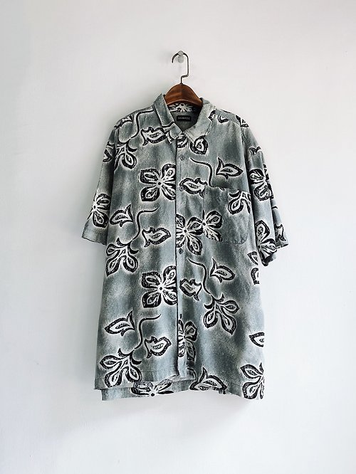 河水山 墨灰綠大花滿版圖騰 古著絲夏威夷襯衫上衣 vintage Aloha Shirt