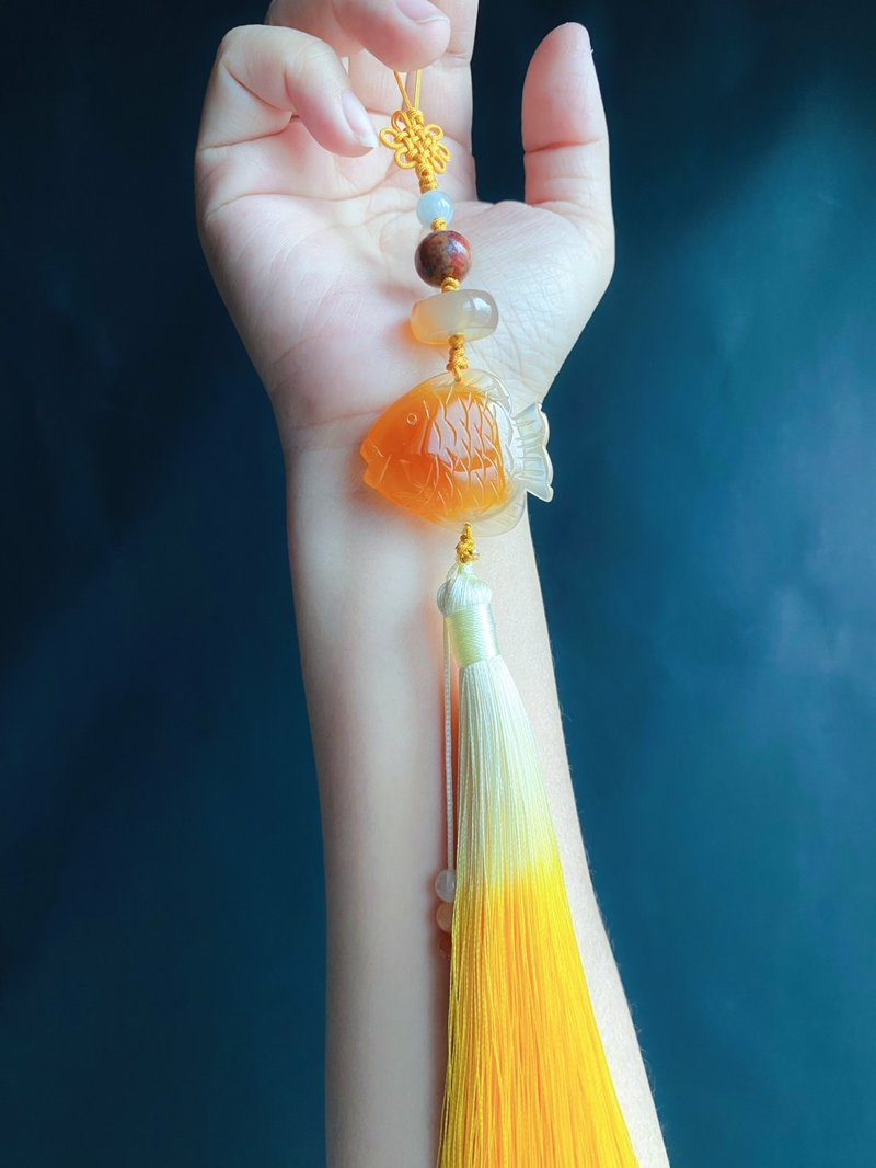 孤品 老瑪瑙 魚 天然翡翠 東菱玉 設計款 禮物 包掛 車掛 - 吊飾/掛飾 - 玉石 黃色