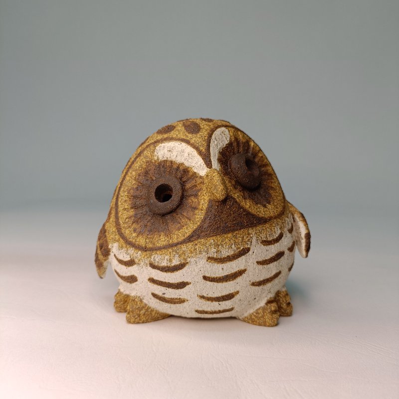 ミニQバージョン フクロウブラウンモミフクロウ/陶器/オリジナルデザイン - 置物 - 陶器 