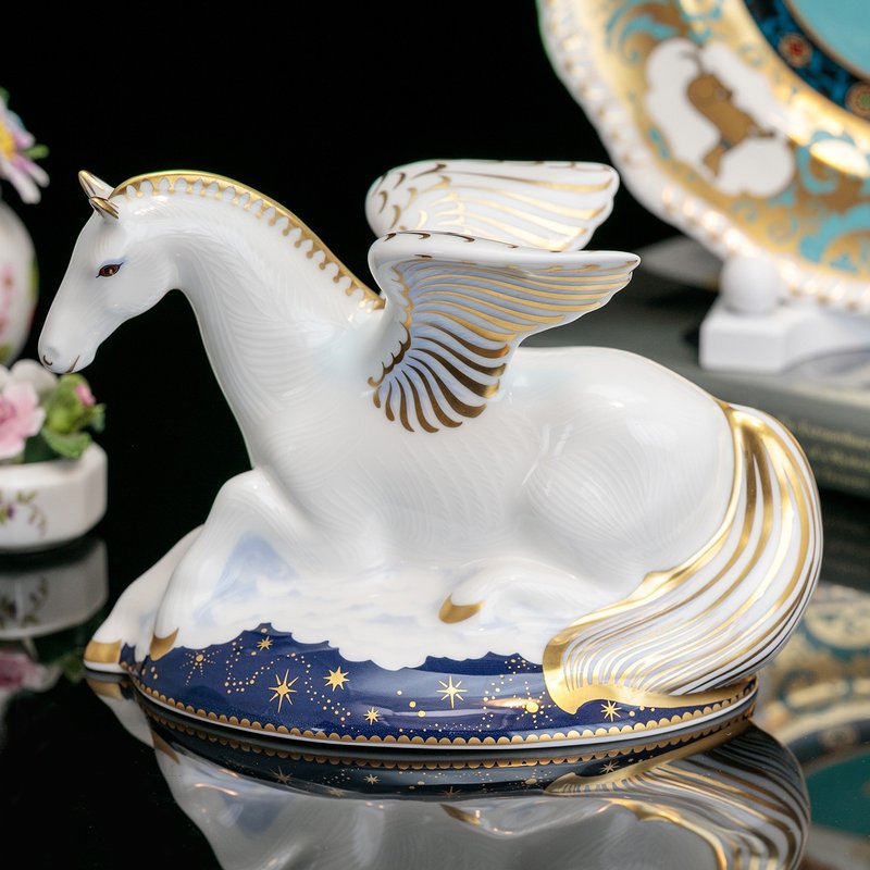 限量英國製Royal crown derby仙境飛馬2004書房歐式骨瓷擺飾 - 擺飾/家飾品 - 瓷 
