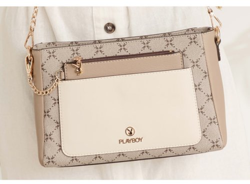 PLAYBOY TAIWAN PLAYBOY - 肩揹包附長短背帶 L'élégance系列 - 卡其色