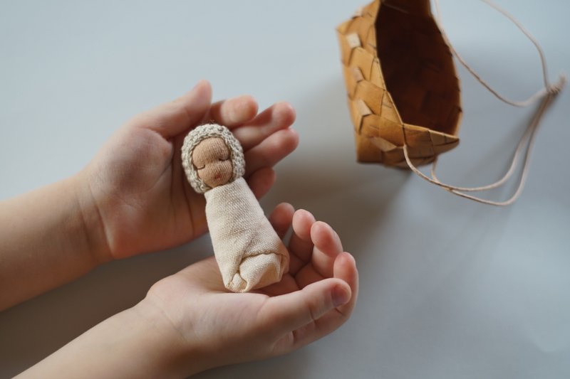 Small Waldorf doll, Pocket doll - ของเล่นเด็ก - ขนแกะ สีกากี