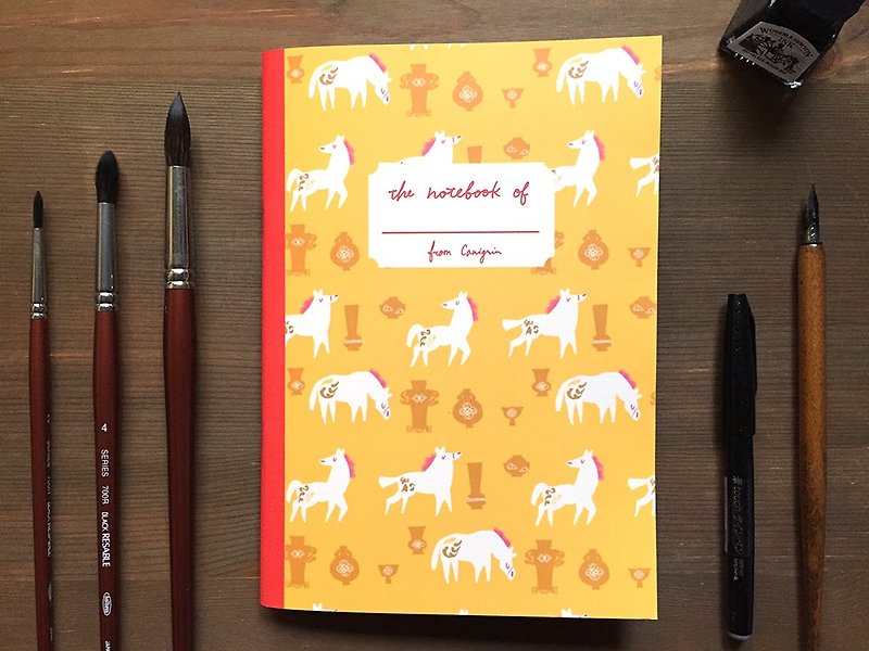 Horse and porcelain notebook A5 square notebook - สมุดบันทึก/สมุดปฏิทิน - กระดาษ สีเหลือง