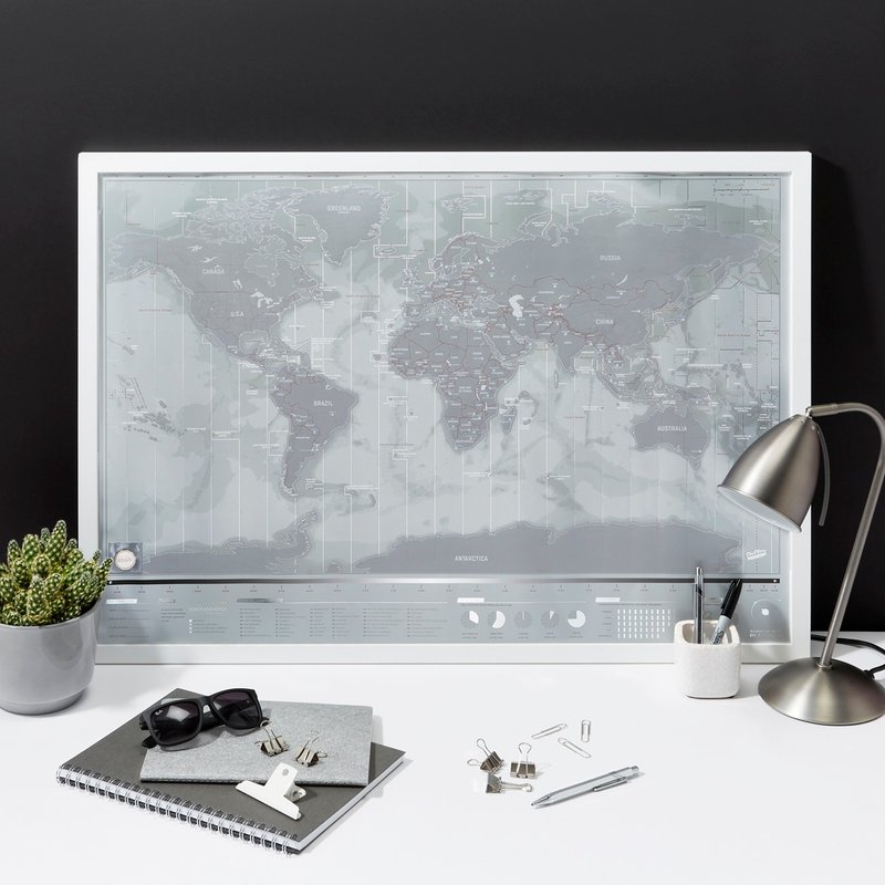 [UK Luckies] I. Travel. Next Stop スクラッチ世界地図 - 高級プラチナ シルバー ホイル - 地図 - 紙 シルバー