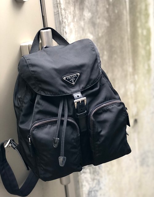 Directly shipped from Japan, brand name used packaging] PRADA triangle logo  nylon leather backpack bag pack navy vintage 8jeijv - Shop solo-vintage  Backpacks - Pinkoi