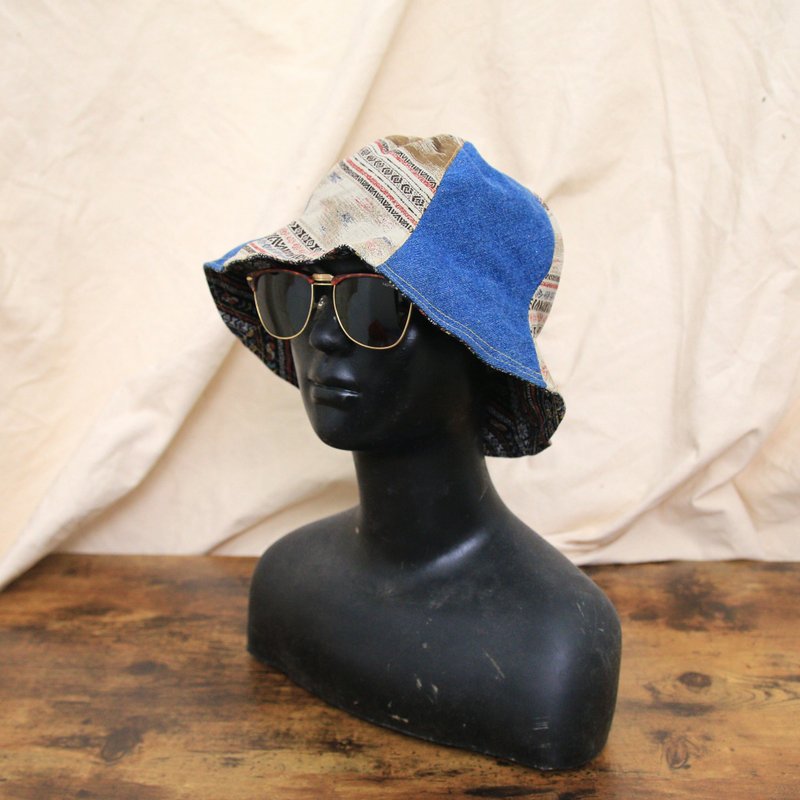 Back to Green:: 戶外漁夫帽 圖騰 兩面皆可戴 d-41//vintage hat - 帽子 - 棉．麻 