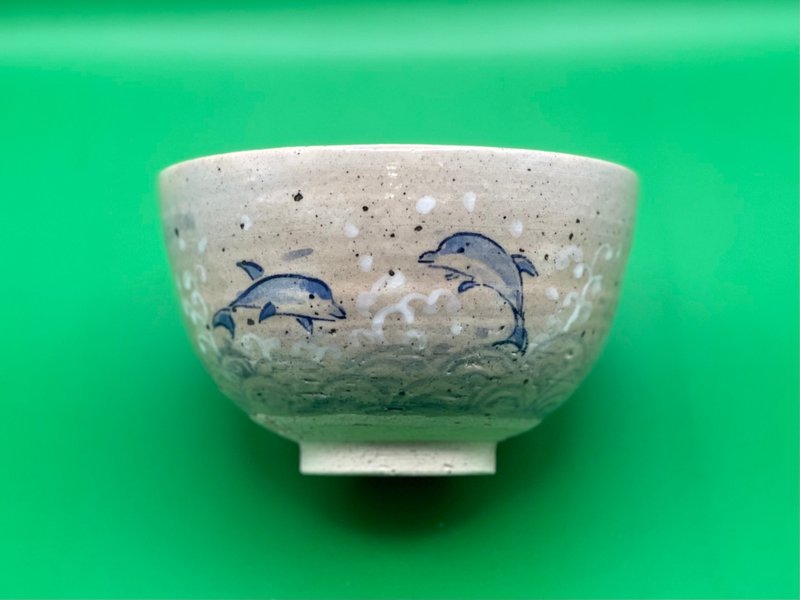 抹茶茶碗　イルカの家族　2個セット - 碗 - 陶 白色