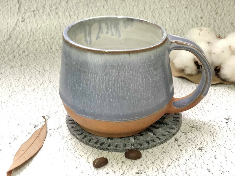 スターポイント山形マグ - マグカップ - 陶器 