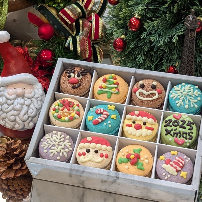 【幸福預兆】感恩聖誕 手工彩繪法式馬卡龍12入緞帶禮盒 - 蛋糕/甜點 - 新鮮食材 