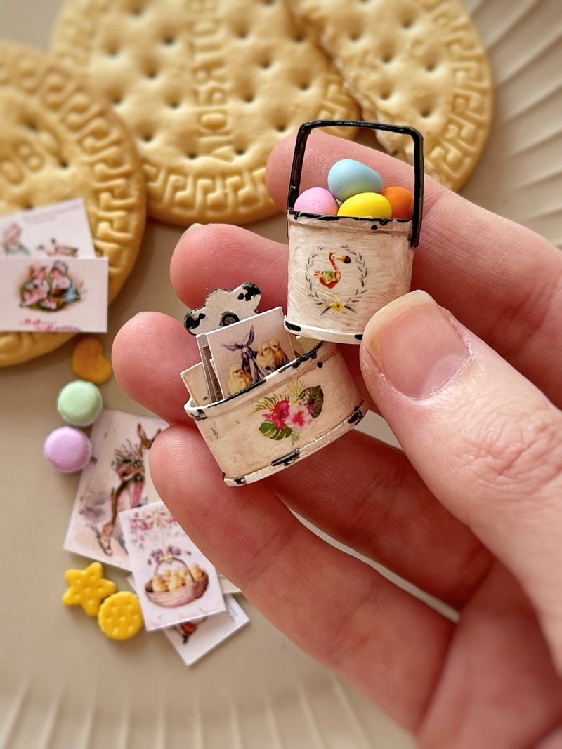 Miniature set with Easter decor - 公仔/玩偶 - 其他材質 多色