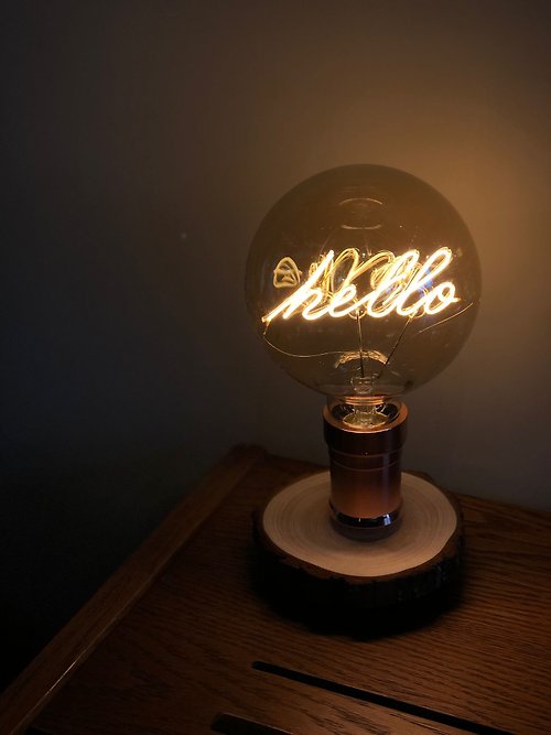 Light With Shade Hello LED 燈泡木枱燈 香港製作 手作復古家居餐廳 設計品