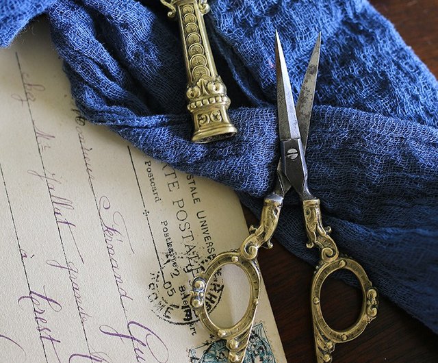 19th Century Victorian Antique Scissors Small Size Sewing Scissors