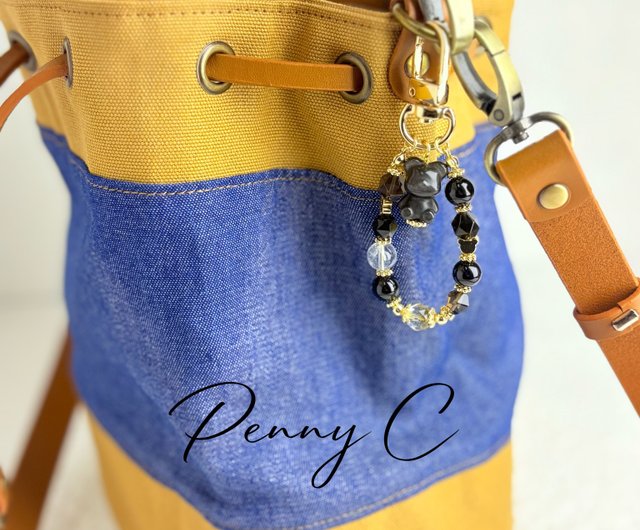 金運と厄除けに。愛らしいシルバーオブシディアンのクマ型チャーム