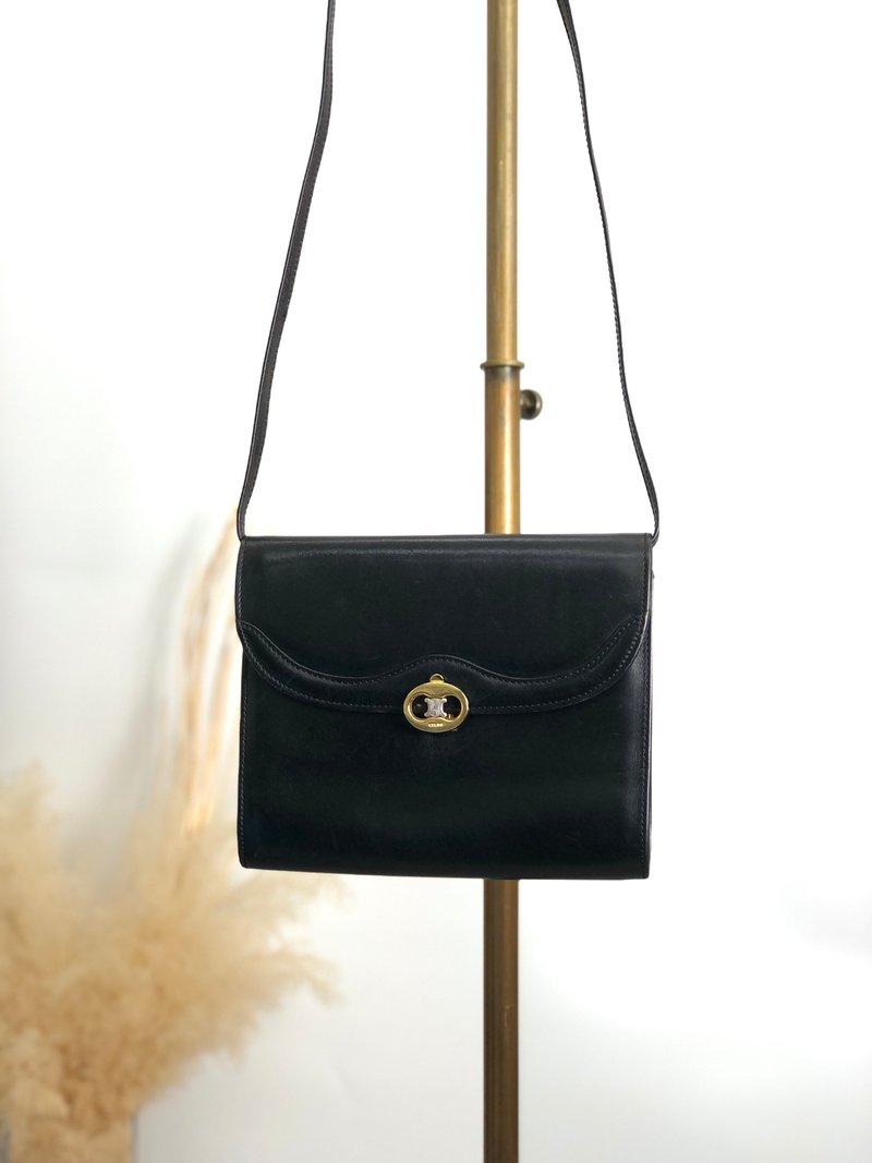 【 日本直送　名牌中古包 】CELINE セリーヌ ショルダーバッグ ブラック ブラゾン レザー vintage ヴィンテージ オールド zfryrd - 側背包/斜背包 - 真皮 黑色