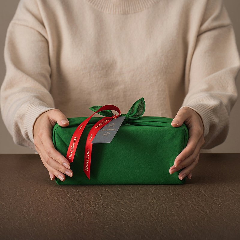 【交換禮物】聖誕樹紙團擴香組+雪人陶瓷擴香組 二入禮物包裝 - 香薰/精油/線香 - 陶 綠色