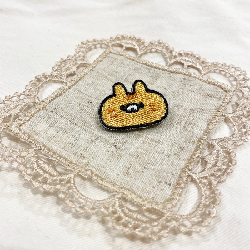 Embroidery pin-Big Orange Cat - เข็มกลัด/พิน - งานปัก สีส้ม