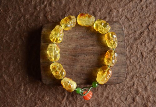 琥珀貔貅】Amber 天然琥珀手工雕刻貔貅古典文藝手鏈山木手作