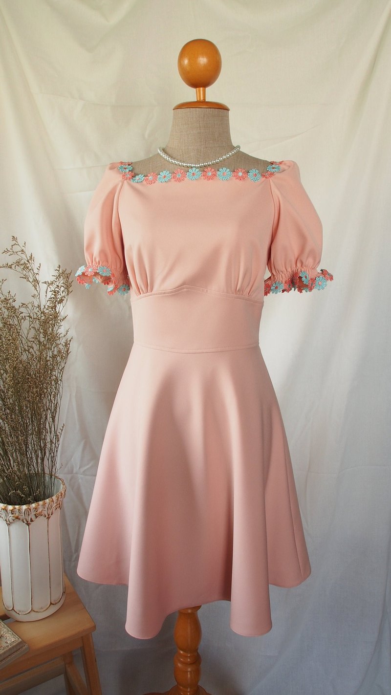Old rose dress puff sleeve vintage retro style sundress cute handmade dress - 洋裝/連身裙 - 聚酯纖維 粉紅色