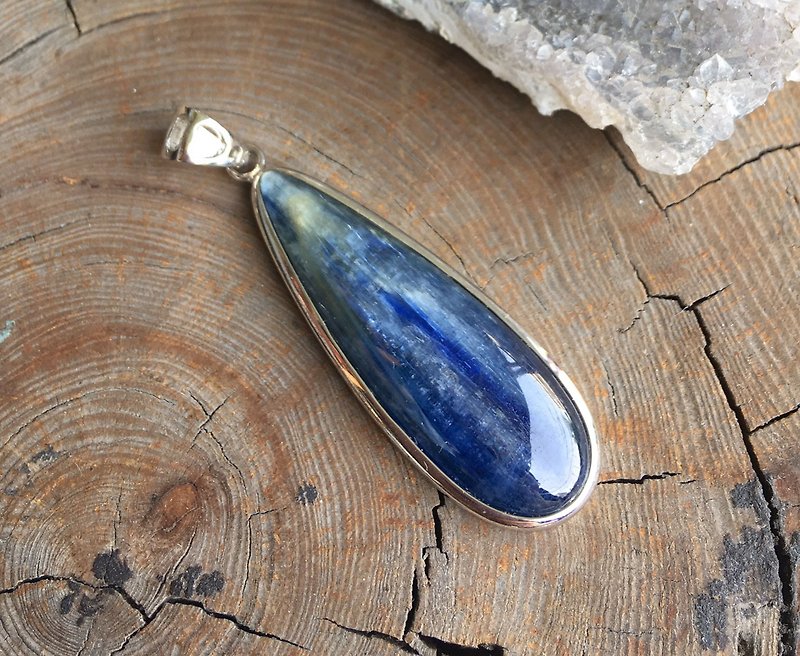 • My.Crystal • Dragonscale • High Quality Translucent Kyanite Silver Pendant (Single) - Necklaces - Gemstone Blue