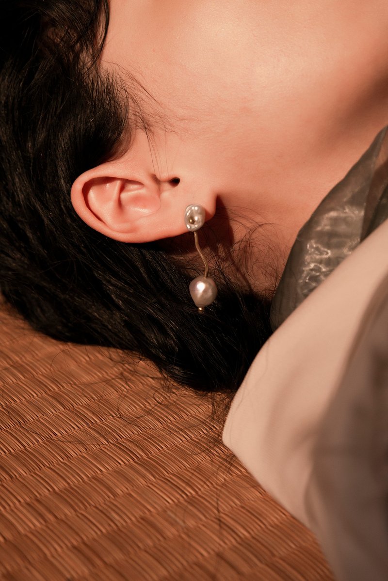 隱喻- 風與畫 耳環 Metaphor - Wind & Painting Earrings - 耳環/耳夾/耳骨夾 - 珍珠 銀色