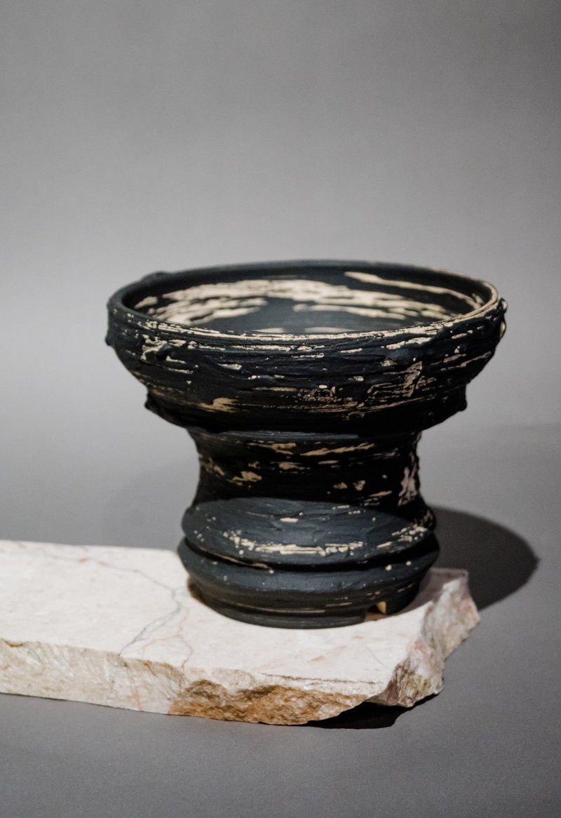 【Scarred】Plant Pot - Pottery & Ceramics - Pottery 