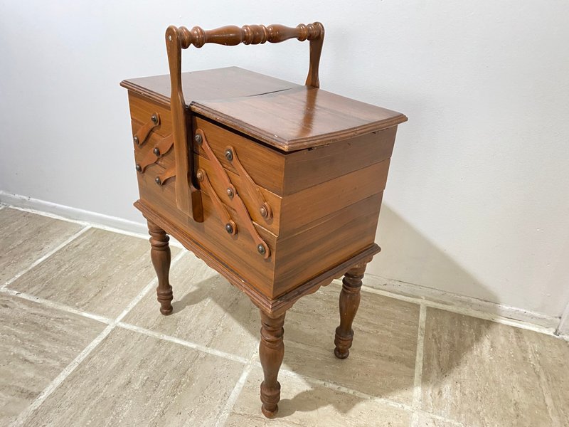 Vintage Rustic Cantilever Sewing Box Retro Boho Old Desktop, Storage Old Sewing - อื่นๆ - ไม้ สีนำ้ตาล